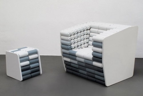 empty_spray_paint_cans_armchair_01