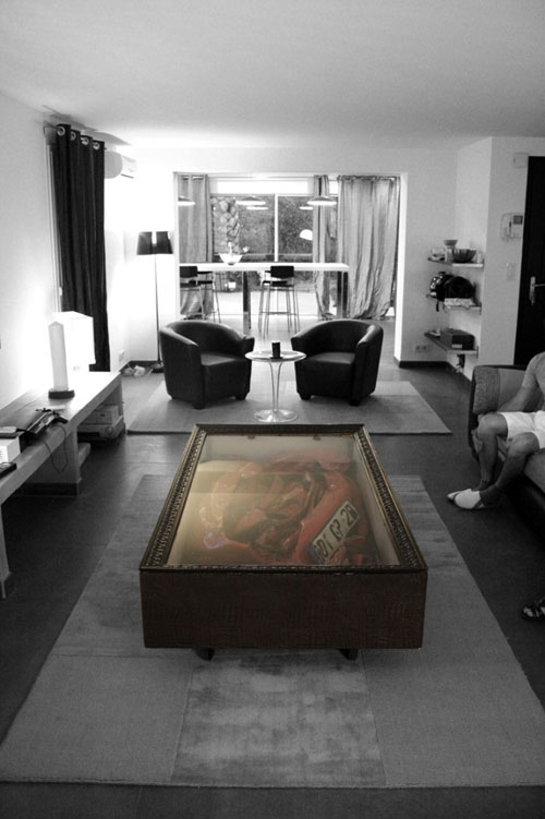 crashed-ferrari-table