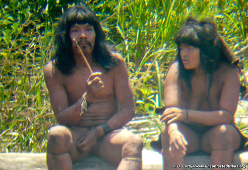 tribe-without-human-contact-2