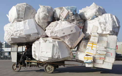 Chinas-overloaded-delivery-vehicles