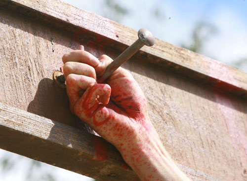 americas-first-crucifxion