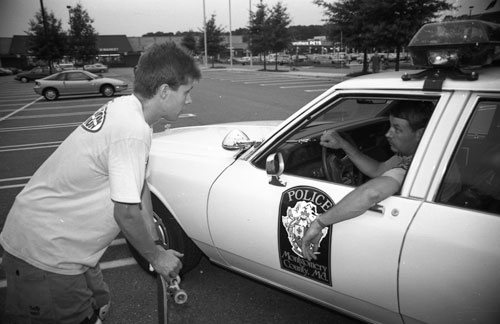 Rodney-Mullen-with-Maryland-Cop-1990-