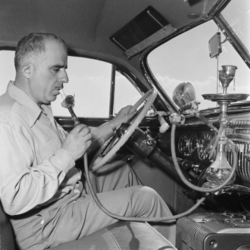 cadillac-with-hookah