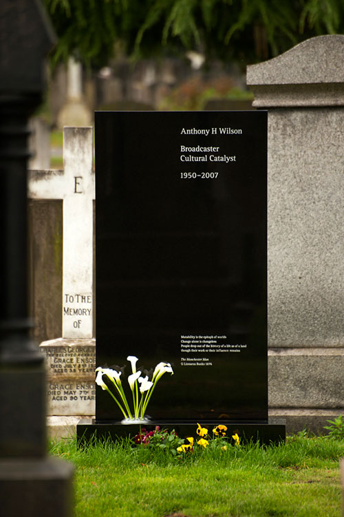 peter-saville-tony-wilson-gravestone