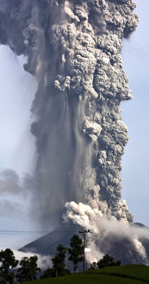 volcano-eruption-indonesia