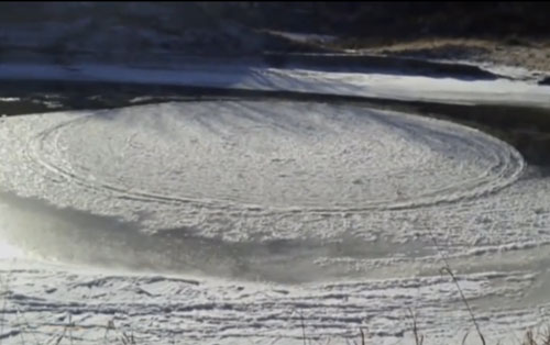 spinning-ice-disk
