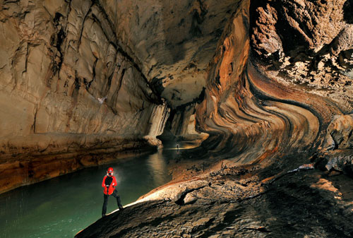 extreme-caving