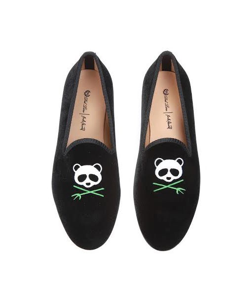 rob-pruitt-panda-slippers